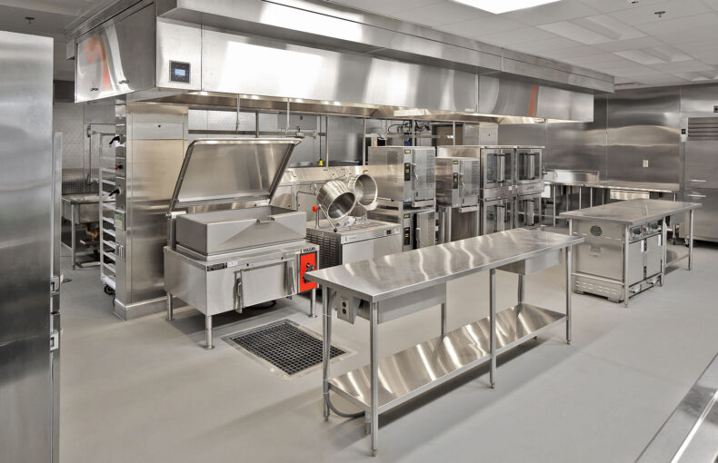 فروش تجهیزات آشپزخانه صنعتی با نصب در مشهد