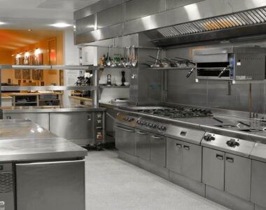 چک‌لیست کامل تجهیز رستوران از صفر تا صد | هورکا